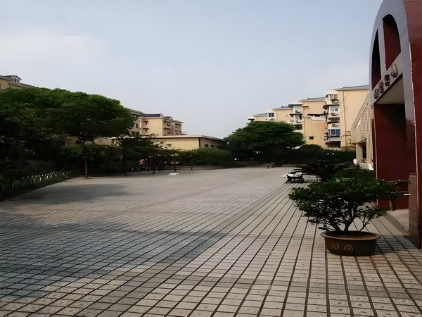 深圳19年落户政策_吴孟达去世才4年，50年老友王晶抖落其不堪 撞上城际一辆野猪快车